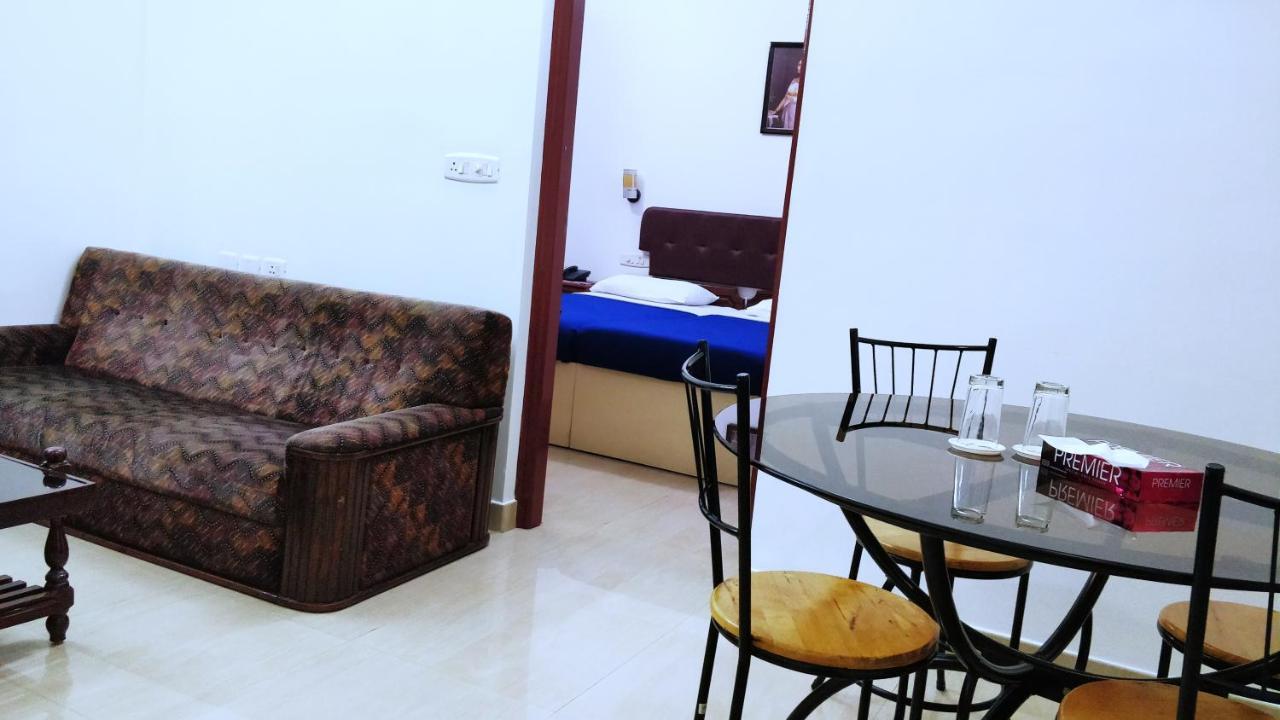 Hotel Jj Inn Kochi Exterior photo